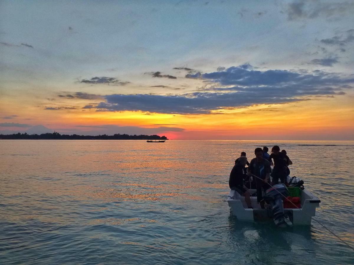 Divine Divers Gili Meno Luaran gambar